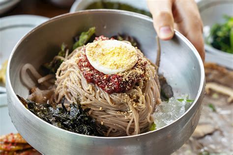 동해 막국수 맛집 광천막국수, 바다의 신선함과 전통의 맛이 만나는 곳